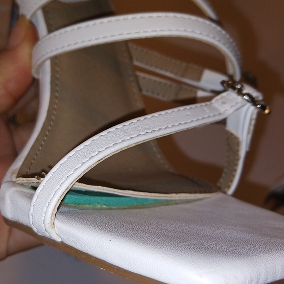 Lemonade Bling Buckle Heels - Picture 12 of 15